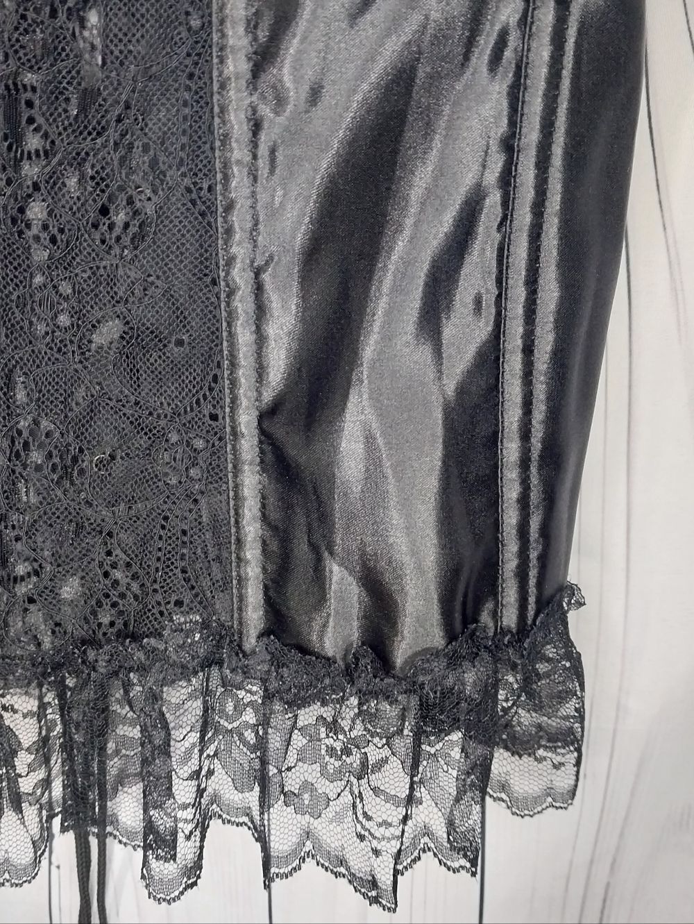 Lover's Lane Black Lace Satin Vintage Style Gothic Grunge Y2K 90's Corset Top - Picture 2 of 7